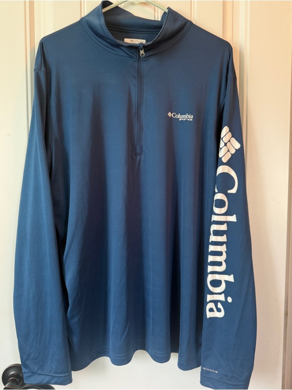 Columbia Men's PFG Terminal Tackle 1/4 Zip Pullover in Collegiate Navy